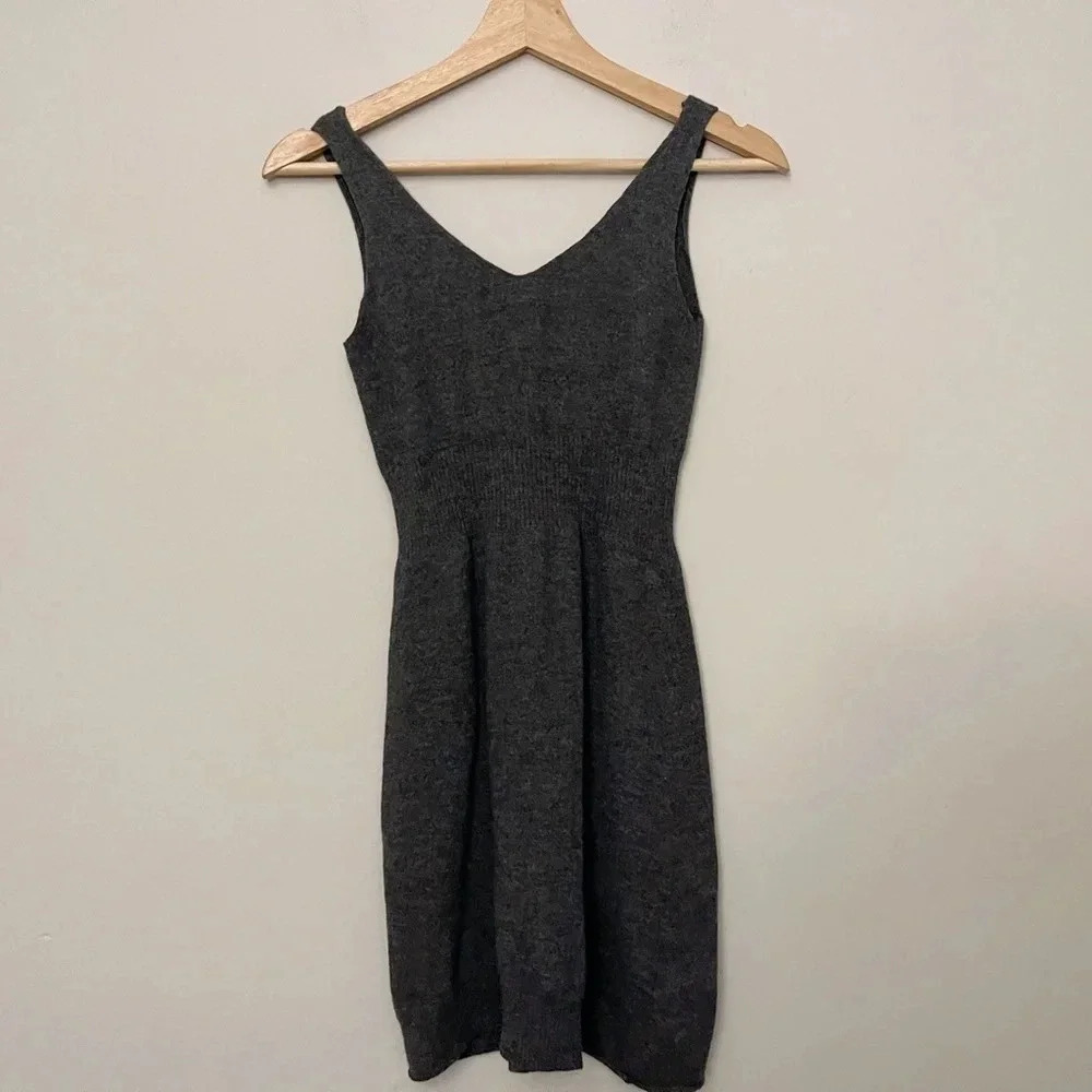 Prada wool sleeveless dress holiday party luxury workwear winter chic bodycon - Picture 8 of 8